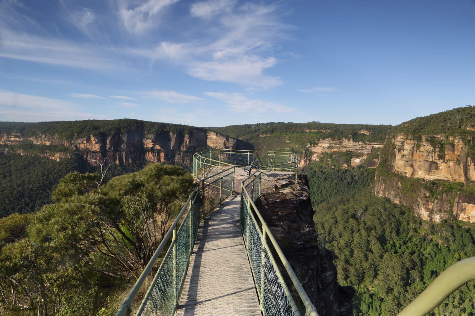 A footbridge in on Blue Mountains.